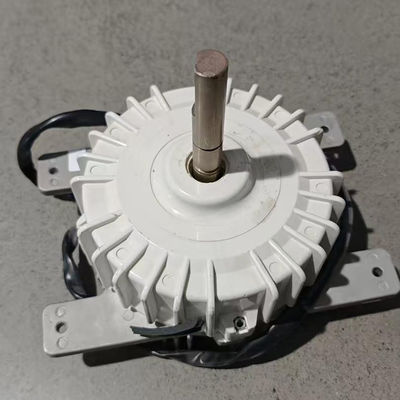 Flanschmontagetyp Wechselstrom-Bürstenloser Gleichstrommotor Isolationsklasse F Geeignet für industrielle Automatisierungsanwendungen